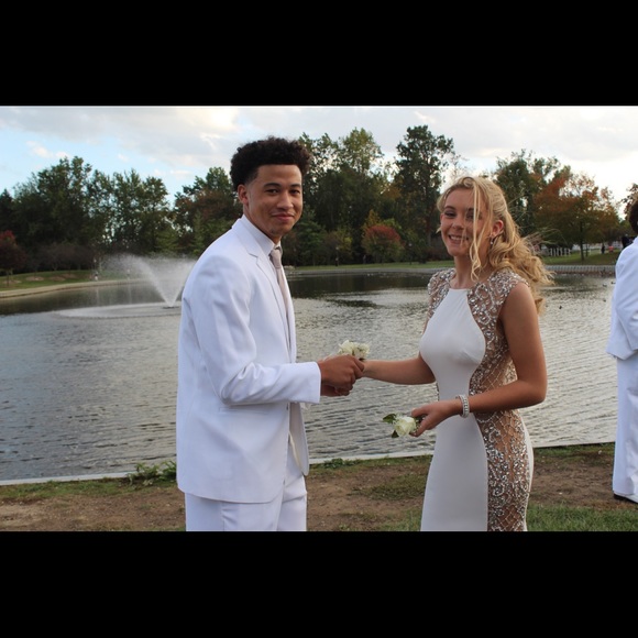 Homecoming/prom dress - Picture 5 of 8